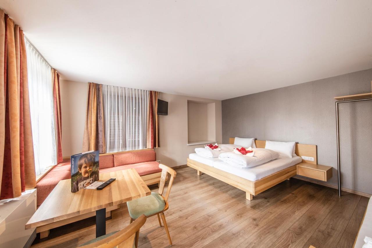 Familienhotel Adler リンゲナウ エクステリア 写真